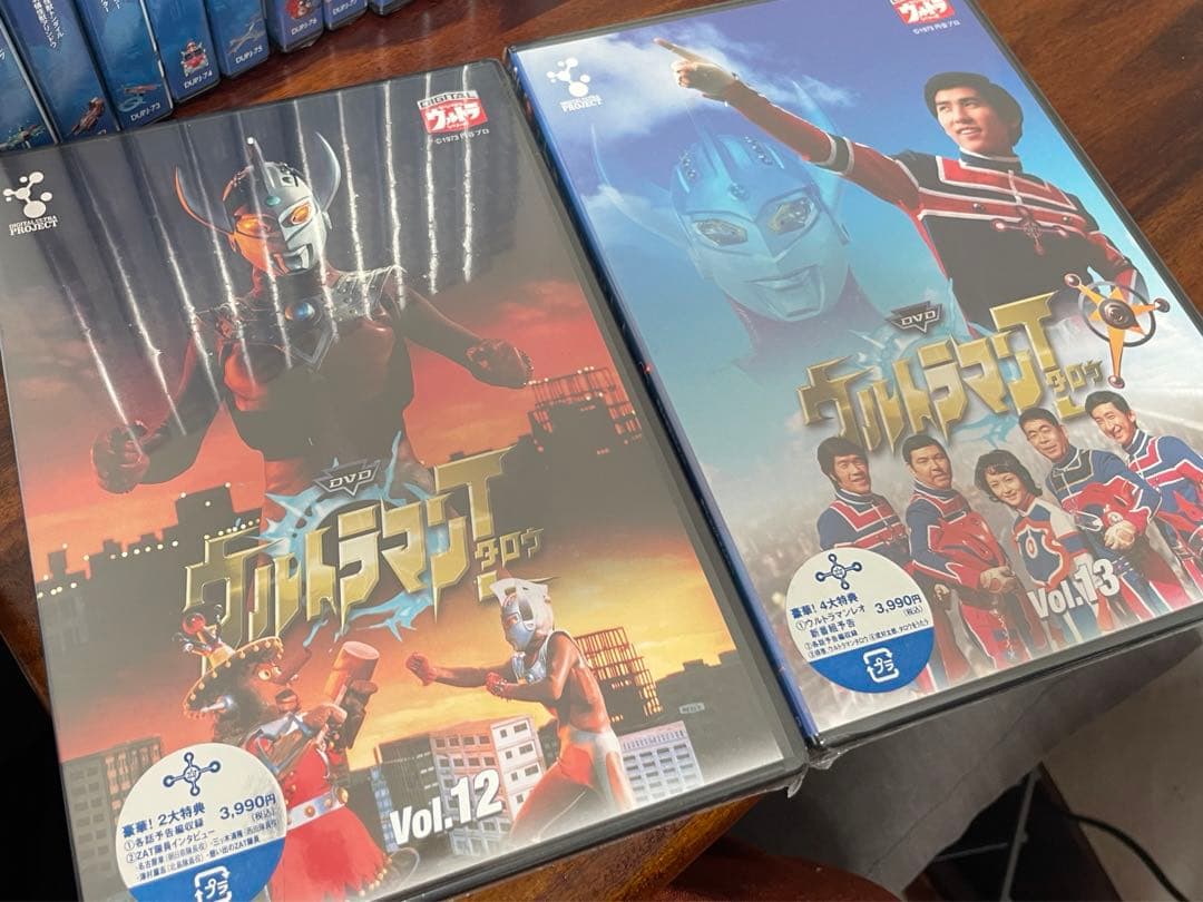 ウルトラマンタロウDVD 全13巻 - メルカリ