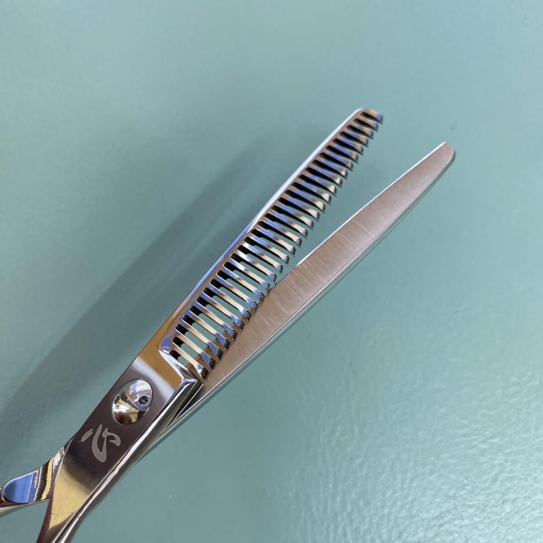 6インチセニングシザー 40%前後新品未使用 理美容 美容師 理容師