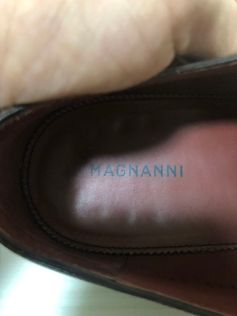 MAGNANNI 13232 オパンケ レザーホールカットドレスシューズ - メルカリ