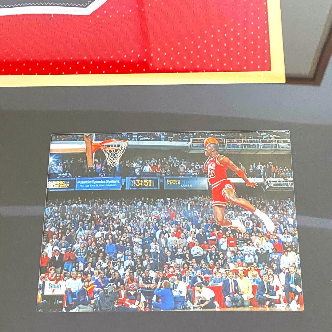 至宝】マイケル・ジョーダン☆直筆サイン入りユニフォーム☆額装済
