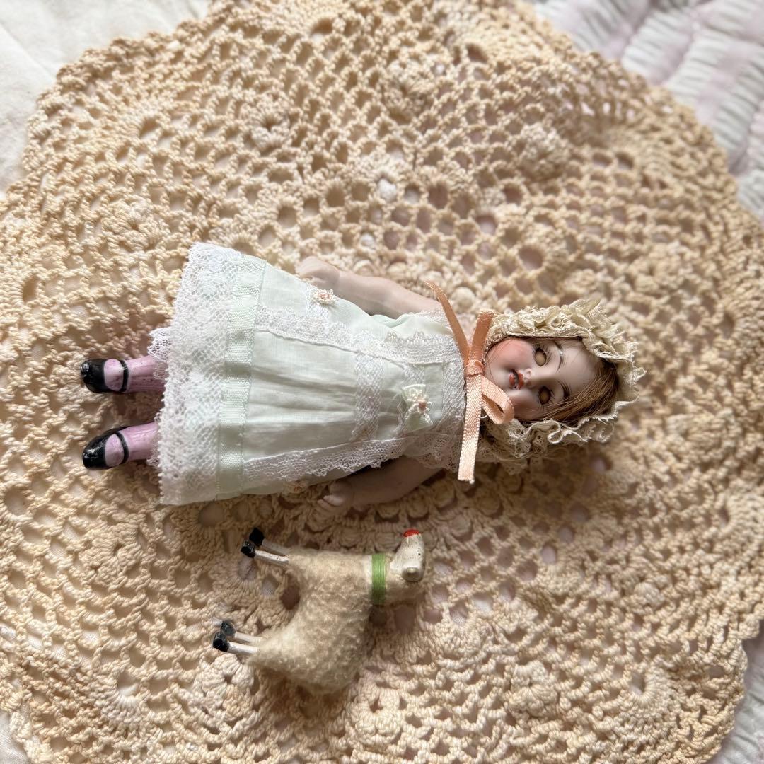 アンティークビスクドール ミニョネット&羊 - メルカリ