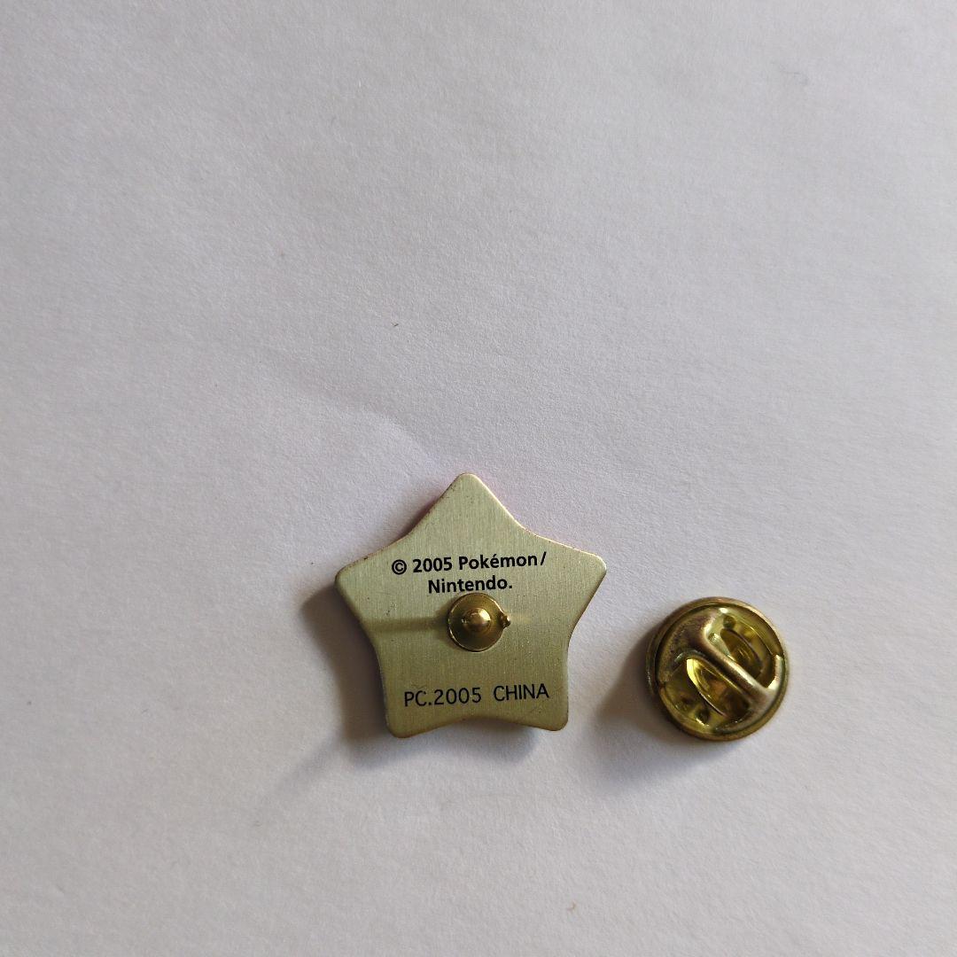 ポケモン ピカチュウ ピンバッジ 2005 - メルカリ