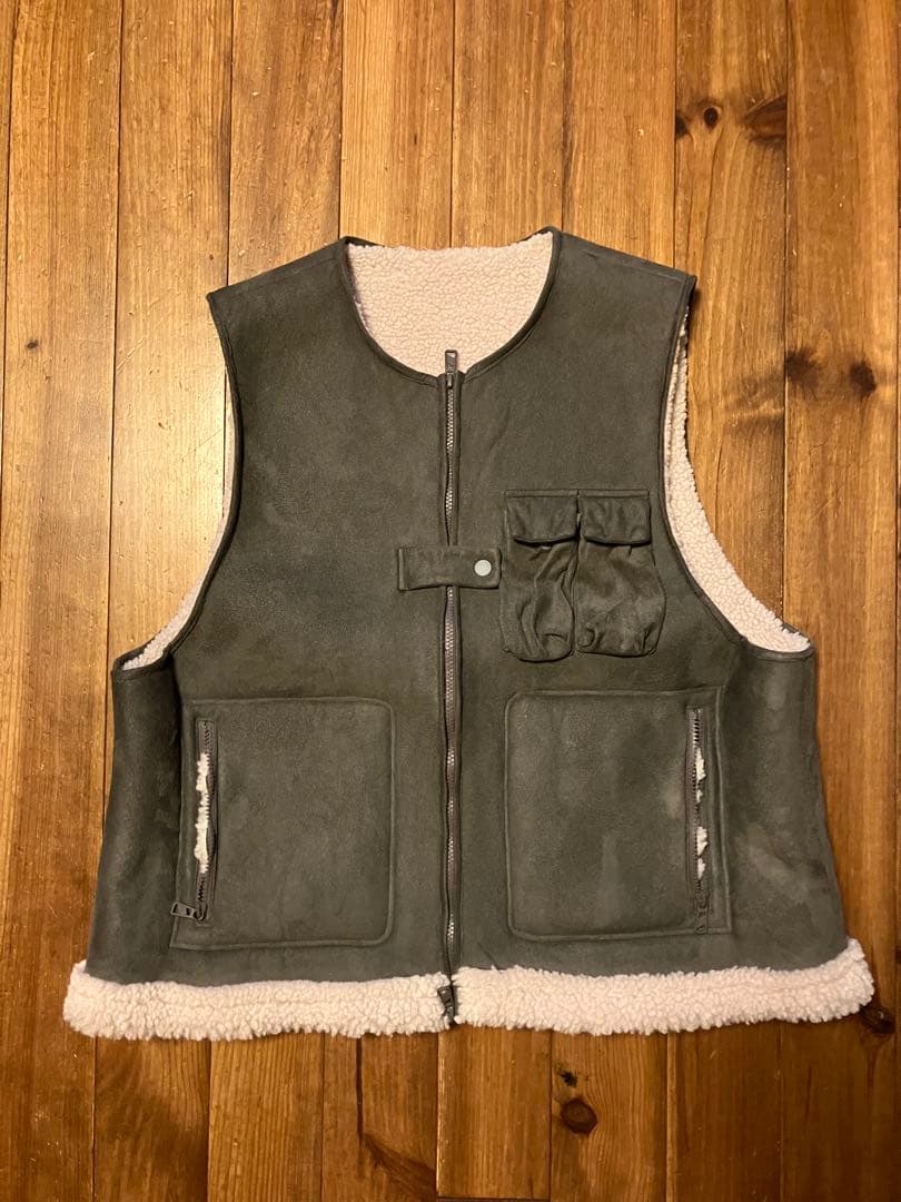 F/CE. FAUX SHEARLING VEST Ｌsize　ムートン F/CE. （エフシーイー）の「F/CE. FAUX SHEARLING VEST / エフシーイー