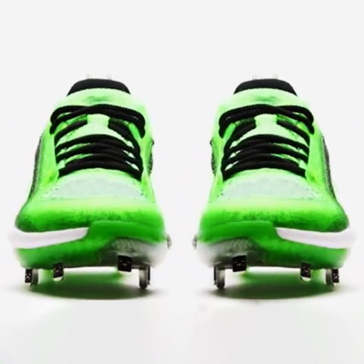 y*y様 新品 USA アンダーアーマー ハーパー6 金属スパイク 25.0cm