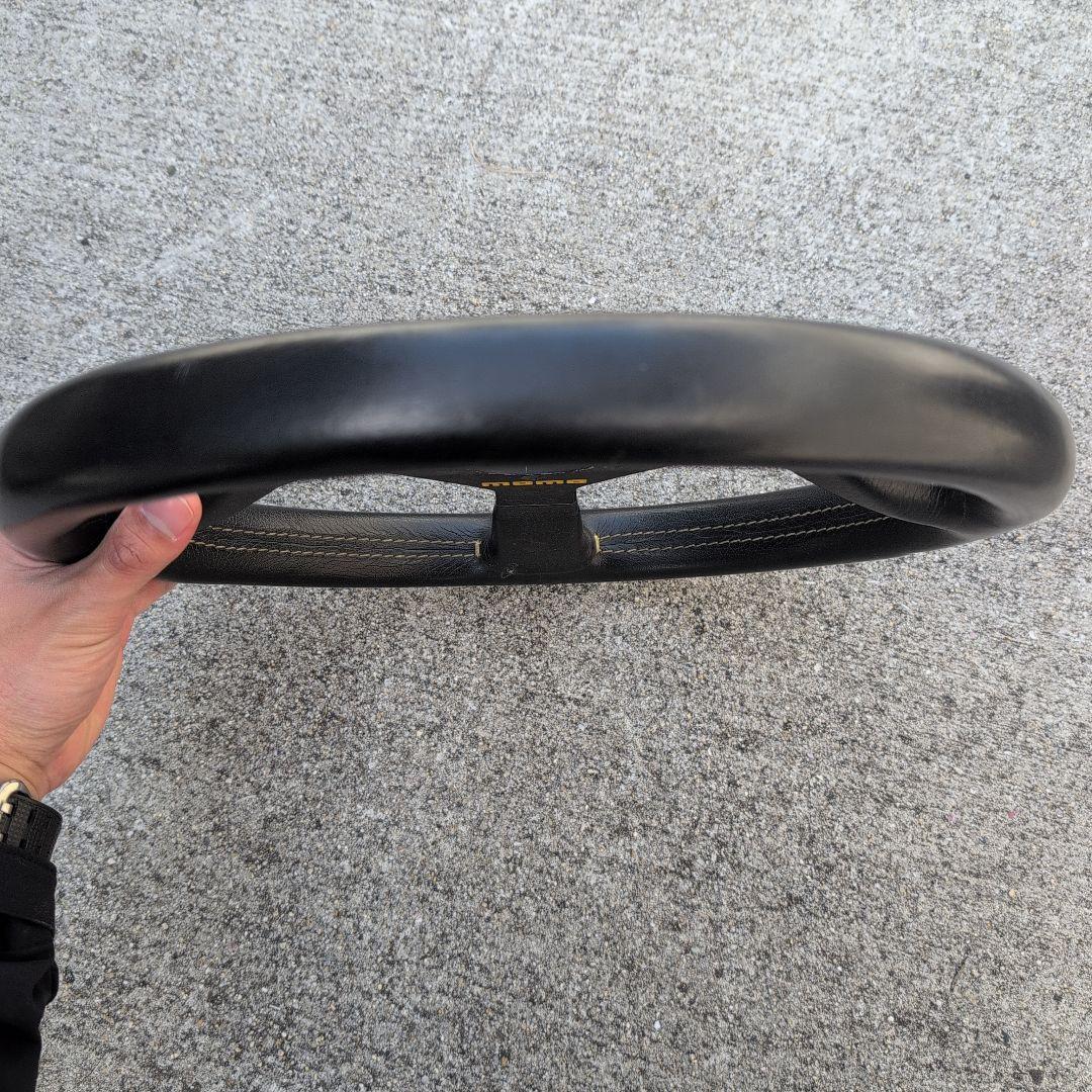 momo 3スポーク ステアリングホイール 黒 - メルカリ