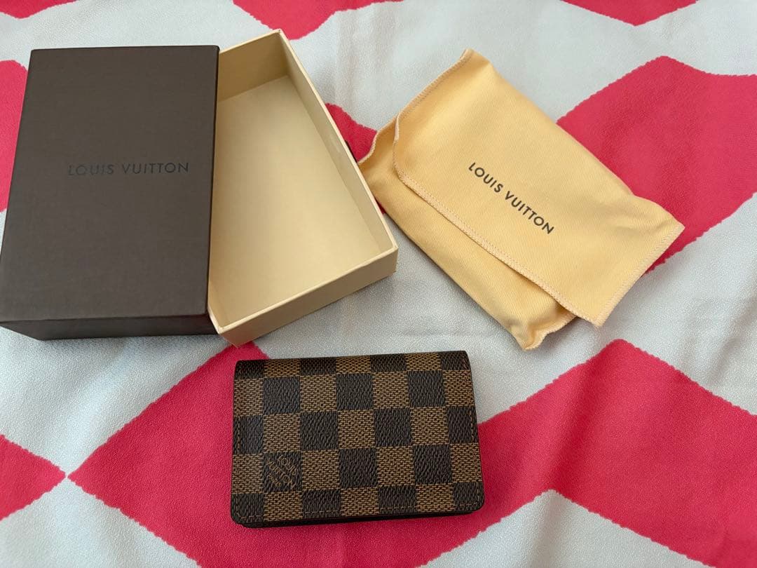 LOUIS VUITTON ダミエ名刺入れ　新品　未使用 LOUIS VUITTON ダミエ 名刺入れ 美品!Louis Vuitton 販売 ダミエ名刺