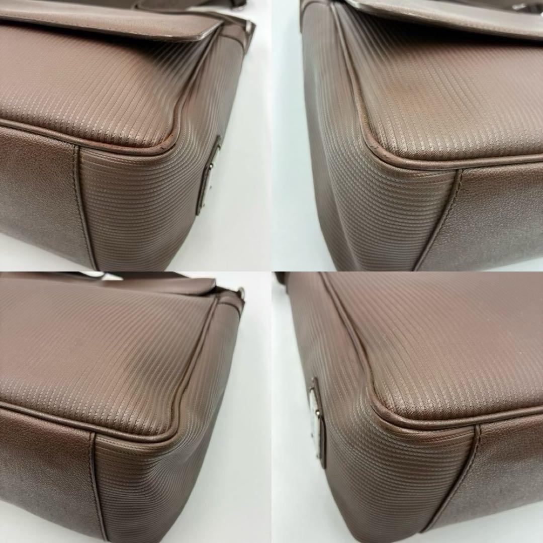 極美品 ブルガリ ミレリゲ ロゴプレート ショルダーバッグ A4収納可能