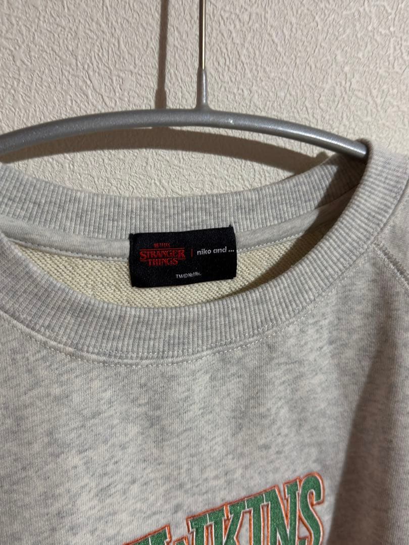 ストレンジャー・シングス コラボスウェット Mサイズ ニコアンド