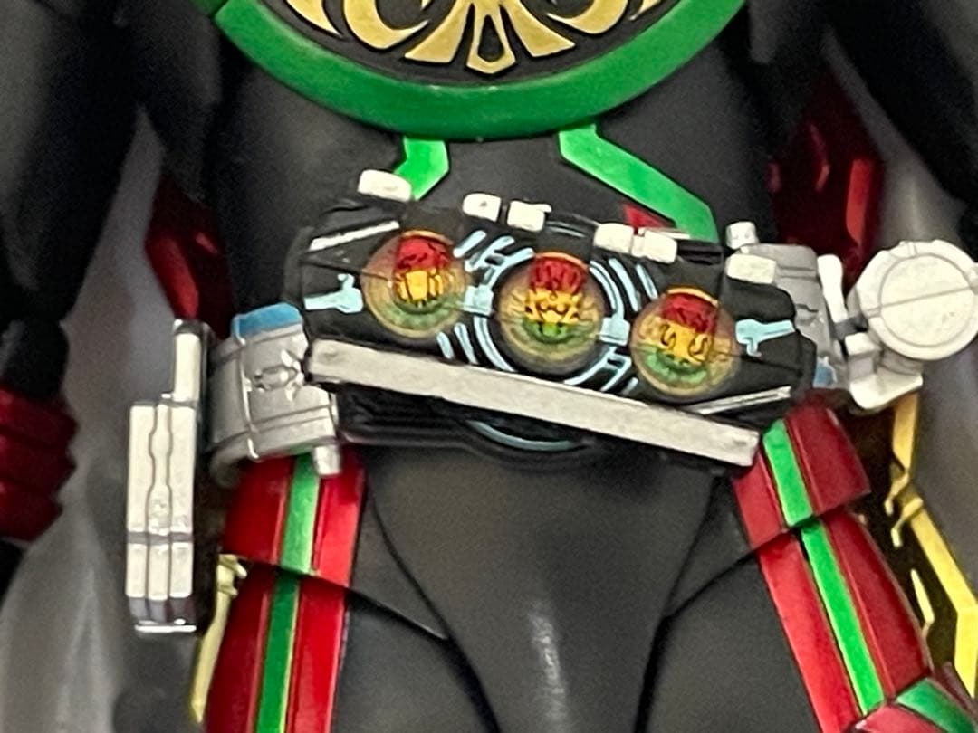 S.H.Figuarts 真骨彫　仮面ライダーオーズ タジャドルコンボエタニティ