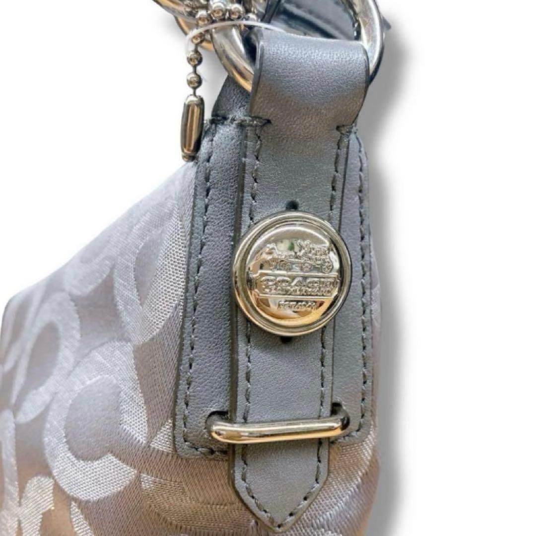COACH ワンショルダー バッグ アクセサリーポーチ シルバー系