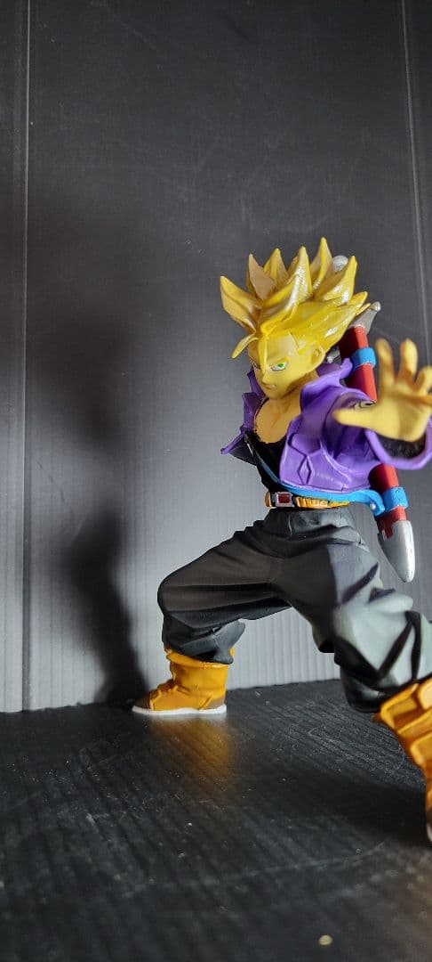 ドラゴンボールZトランクス フィギュア リペイント - メルカリ