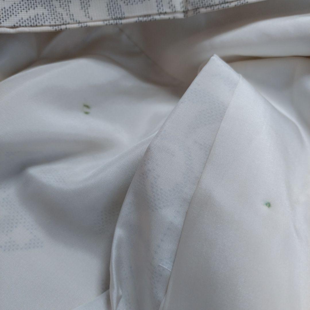 219R 本場大島紬 白大島 カタス 正絹 しつけ糸有り 裄長 H - メルカリ