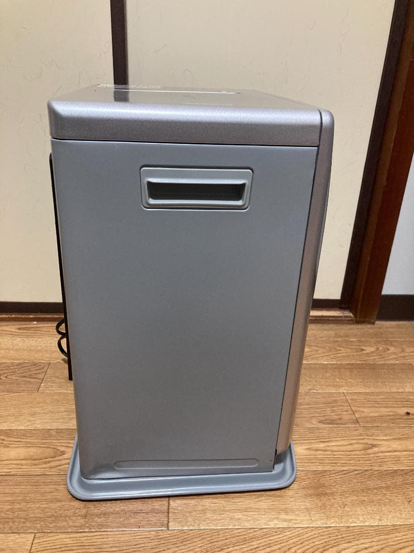 ★トヨトミ★5.0L★強制通気形開放式 石油ファンヒーター18年製 LC-320