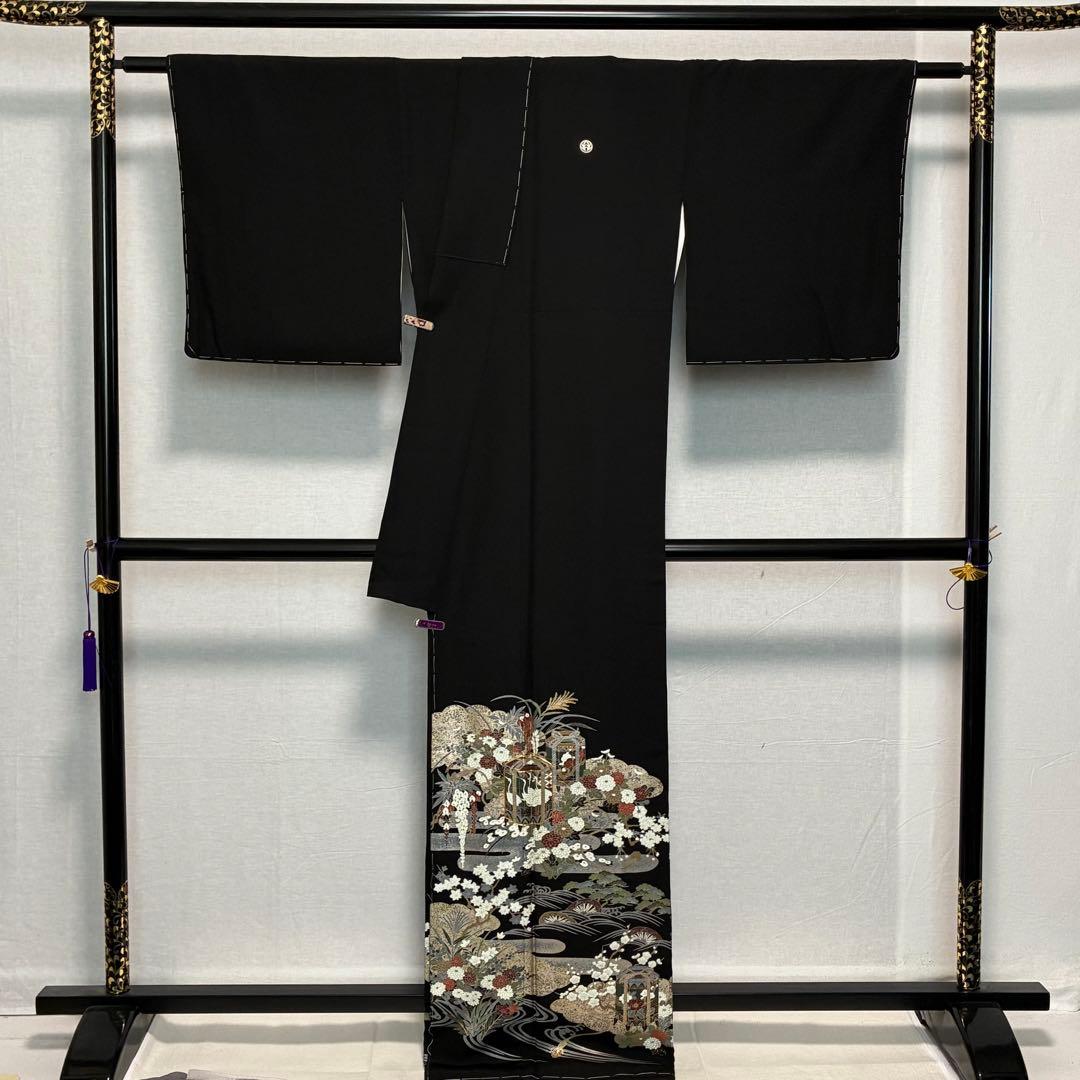 D126 黒留袖 金駒刺繍 鶴 花模様 正絹 着物 袷 しつけ糸付き未使用極美