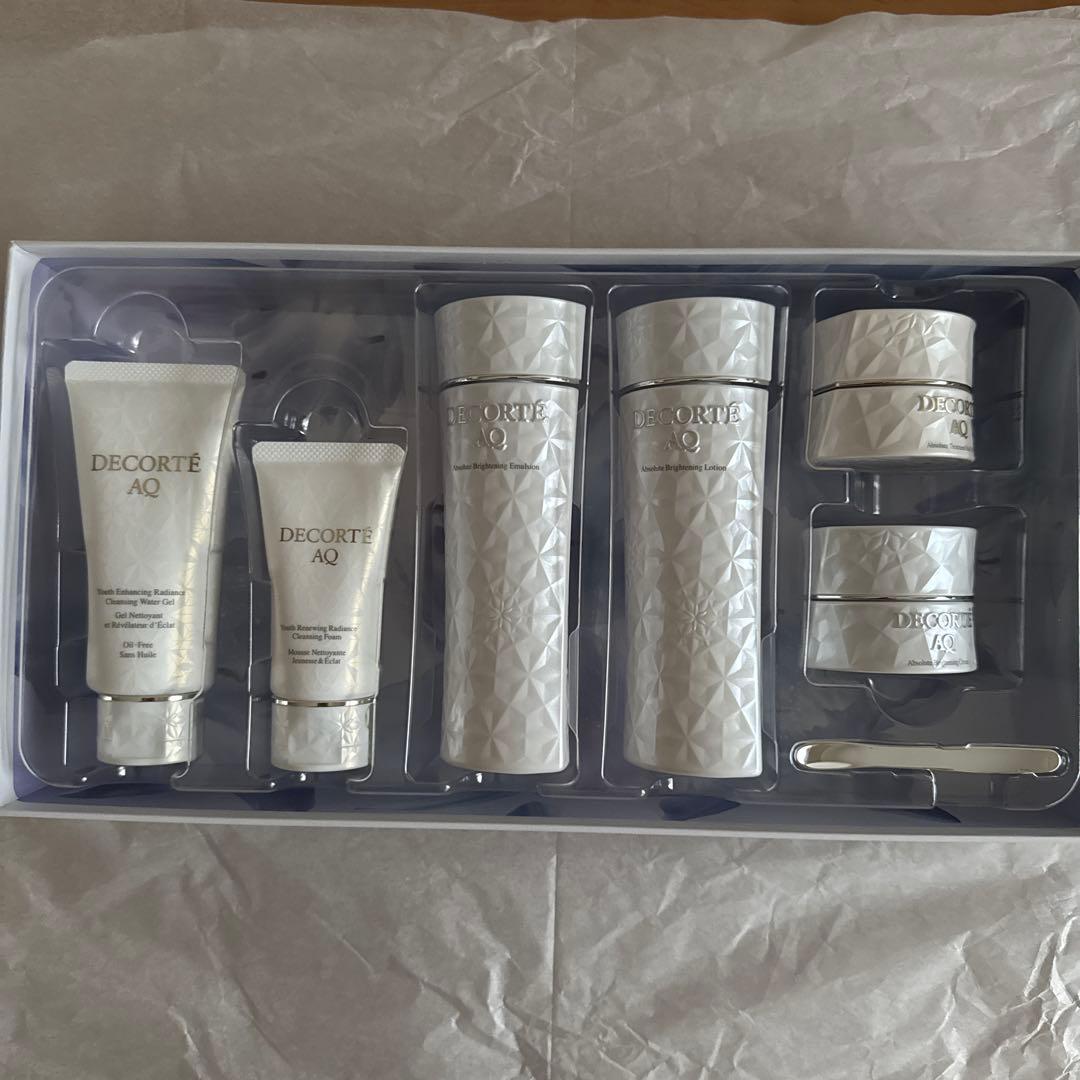 DECORTÉ AQ ブライト　ラディアンス　コフレⅠ 2024xmas0826-95-640x640.jpg