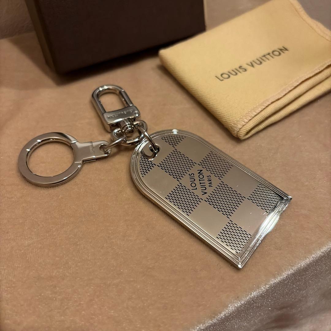 よしみ様専用☆新品未使用☆LOUIS VUITTON ダミエシルバーキーホルダー