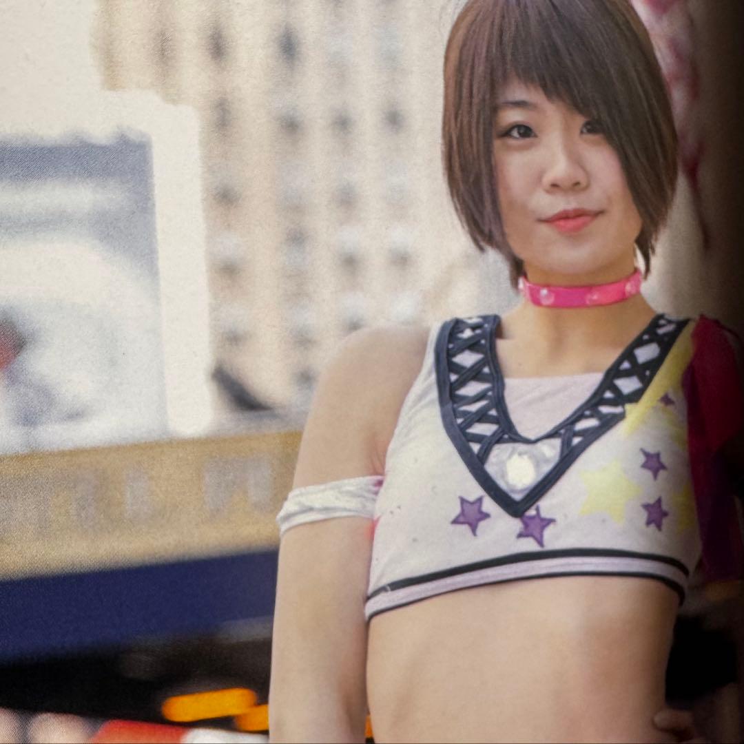 スターダム 米国大会 記念写真集 ☆ 岩谷麻優サイン入り ☆ STARDOM