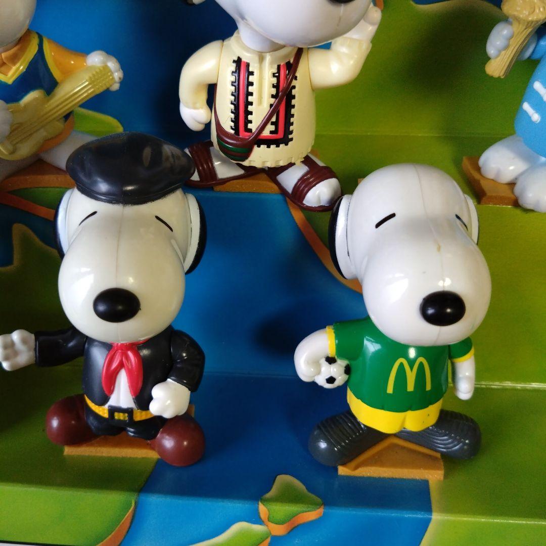 スヌーピーワールドツアー2 、28体セット - メルカリ