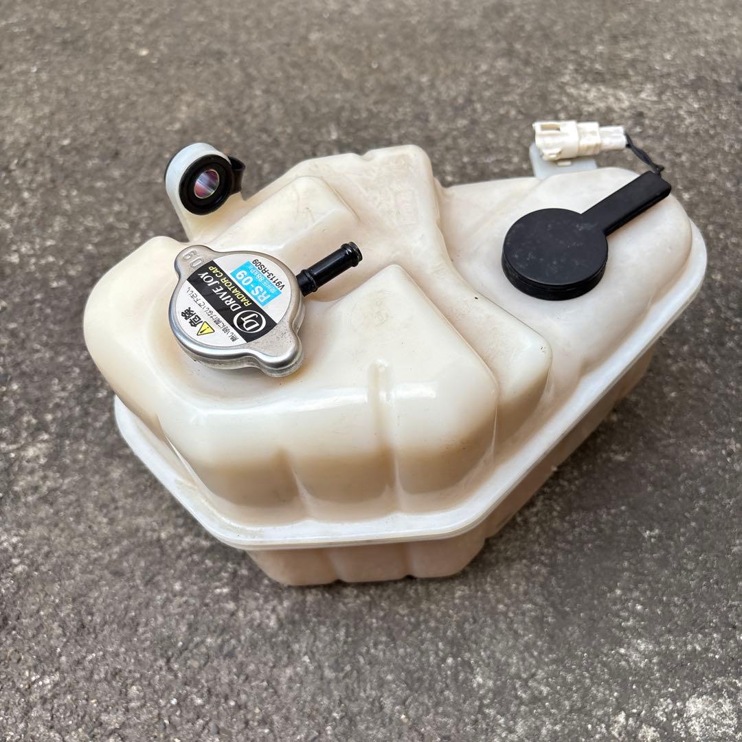 TCR エスティマ ルシーダ エミーナ リザーバータンク Amazon | 純正品 初代エスティマ エミーナ ルシーダ TCR10 TCR20