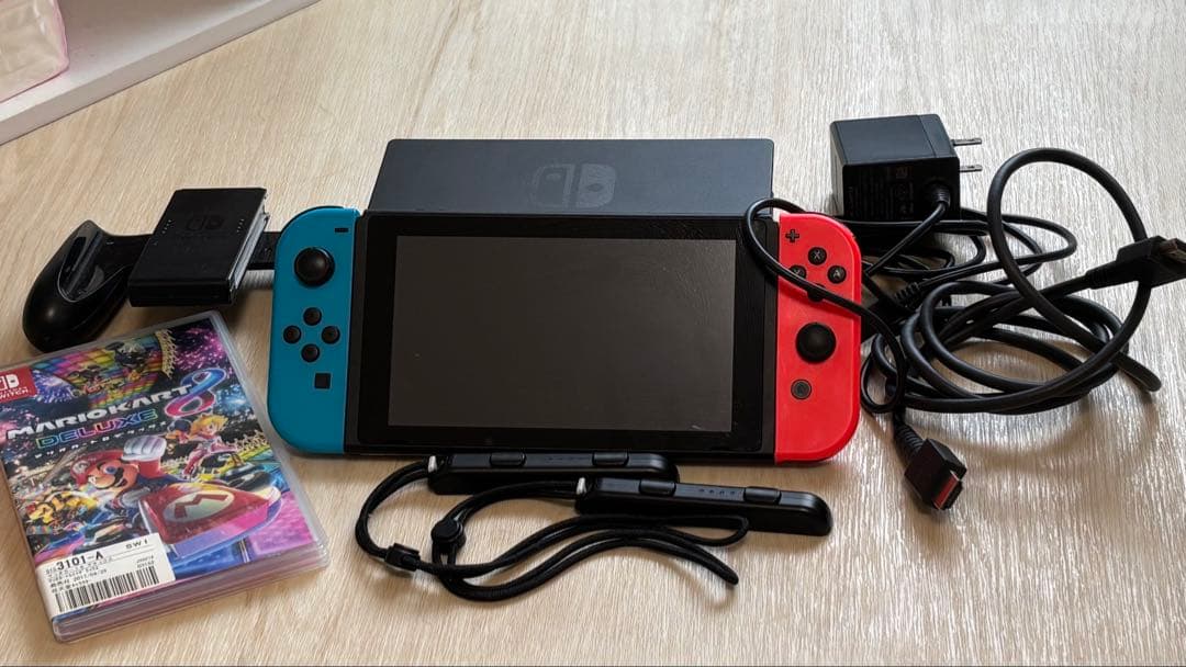 断*!様 任天堂Switch本体 青と赤 Joy-Con➕マリオカート8セット割 断*!様 任天堂Switch本体 青と赤 Joy-Con➕マリオカート8セット割 断