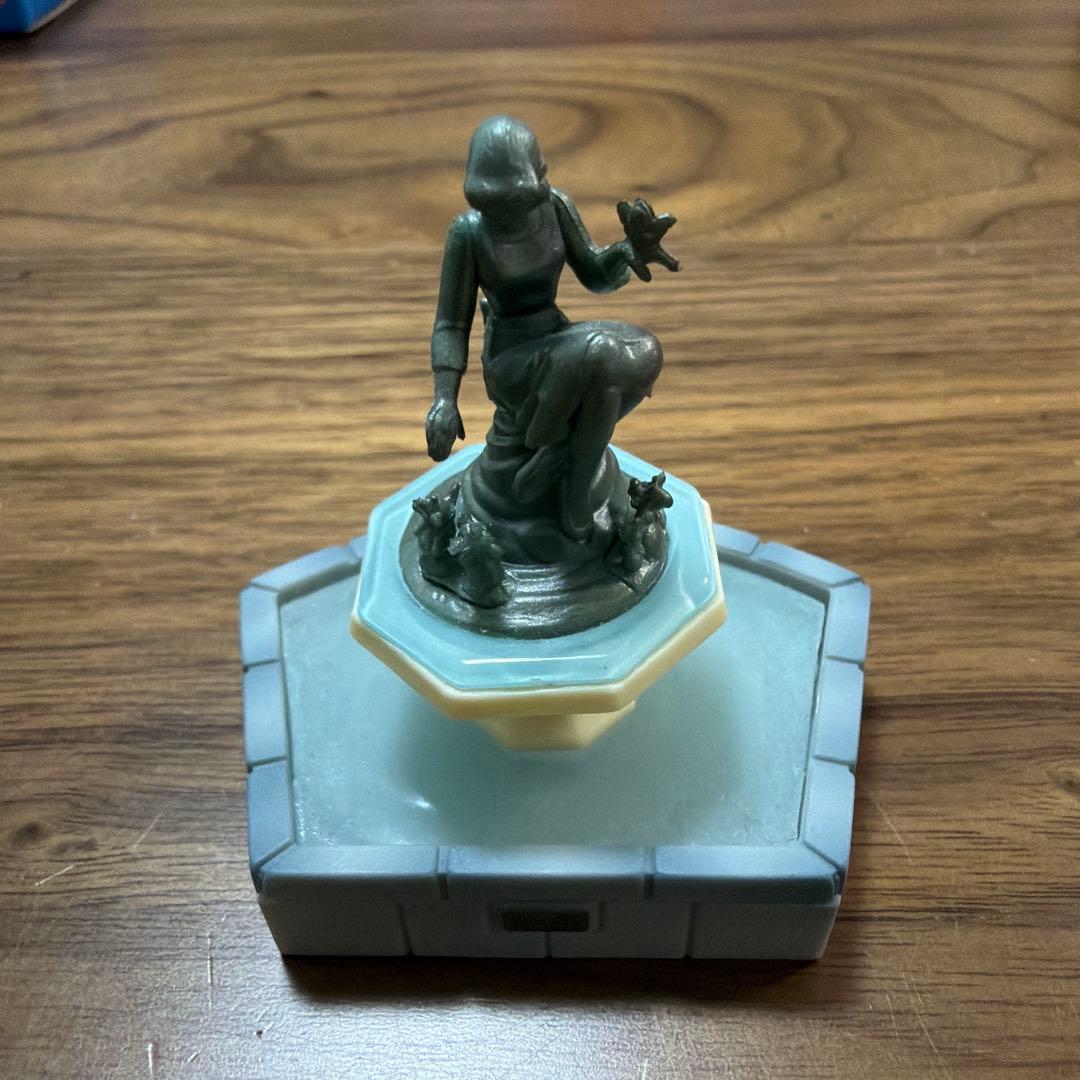 ディズニー ミニチュアフィギュアコレクション 噴水 - メルカリ