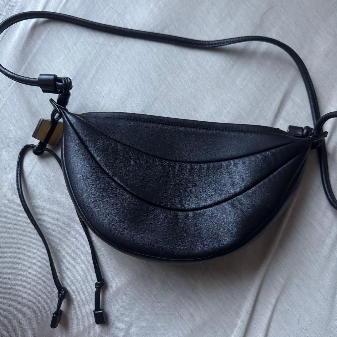 Archivépke ショルダーバッグ ☆日本未入荷☆Luv luna bag☆Archivepke☆追跡付☆送料・関税込