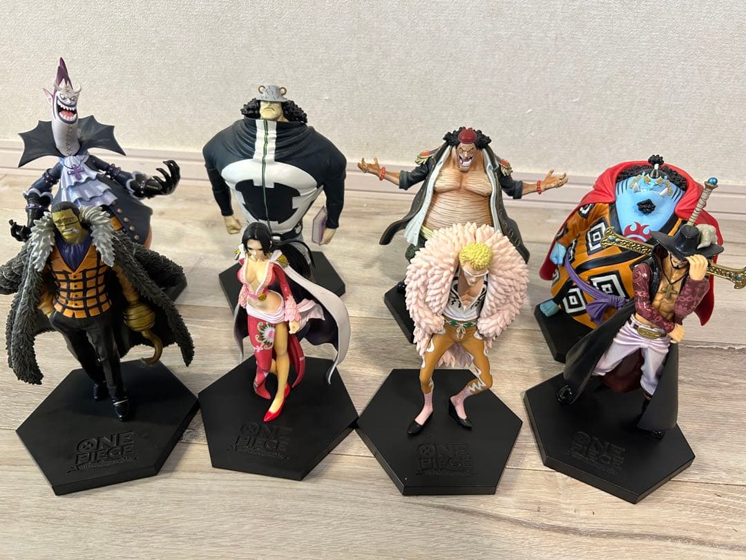 KidultStudio topo黒スーツ カスタマイズセットフィギュア