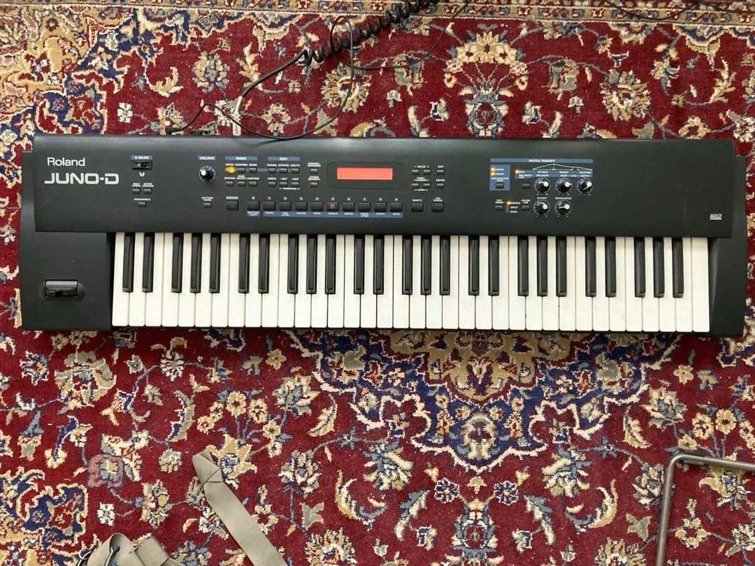 Roland JUNO D ローランド シンセサイザー 61鍵 - メルカリ