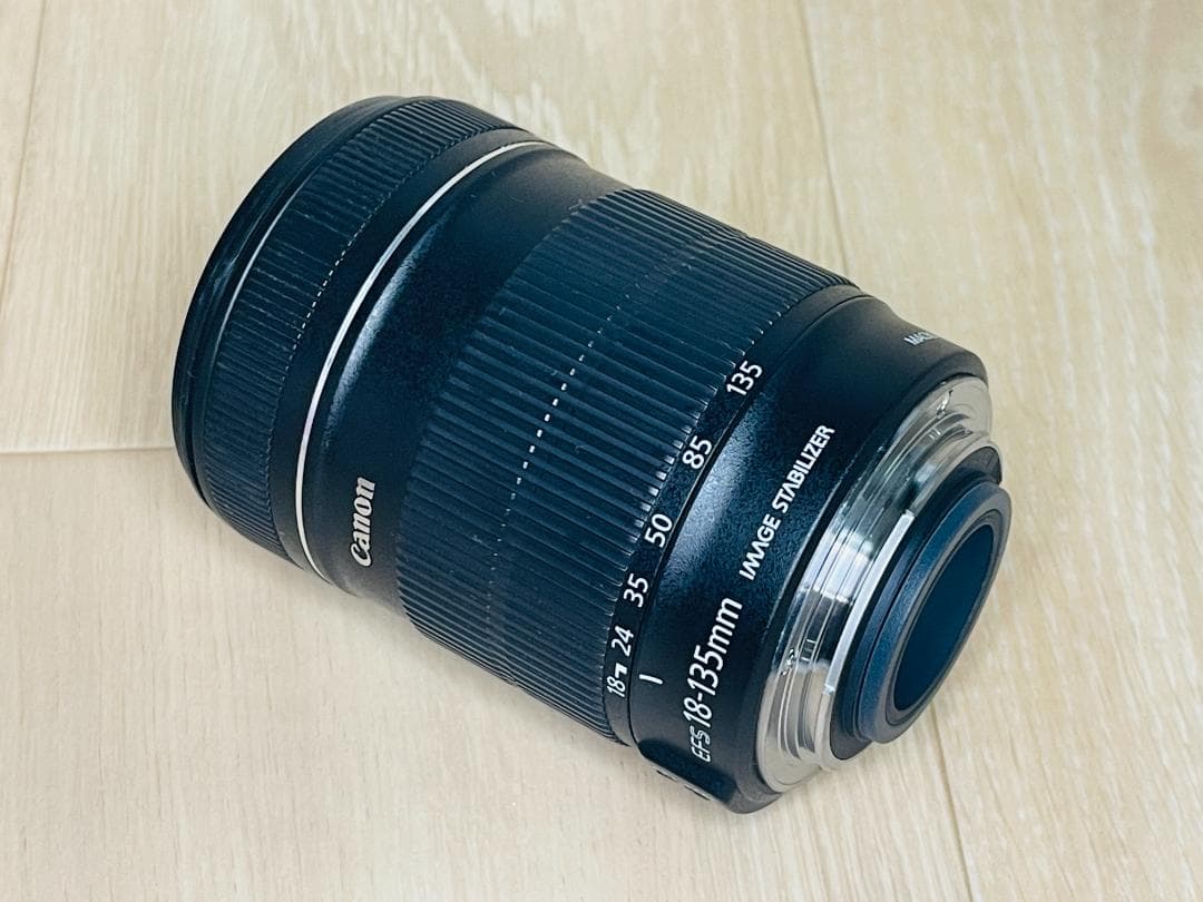 ★美品★ Canon EF-S 18-135mm F3.5-5.6 IS STM