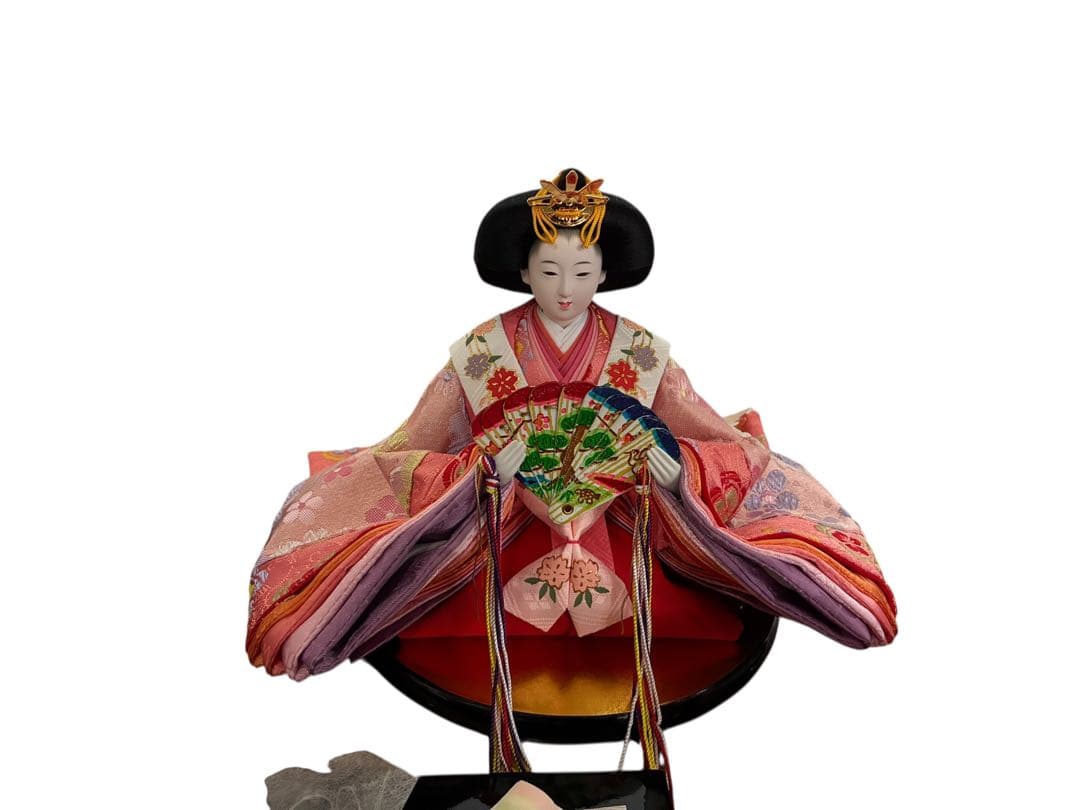 k*n様 伝統的な雛人形 大型ガラスケース付き 伝統的な雛人形がガラス