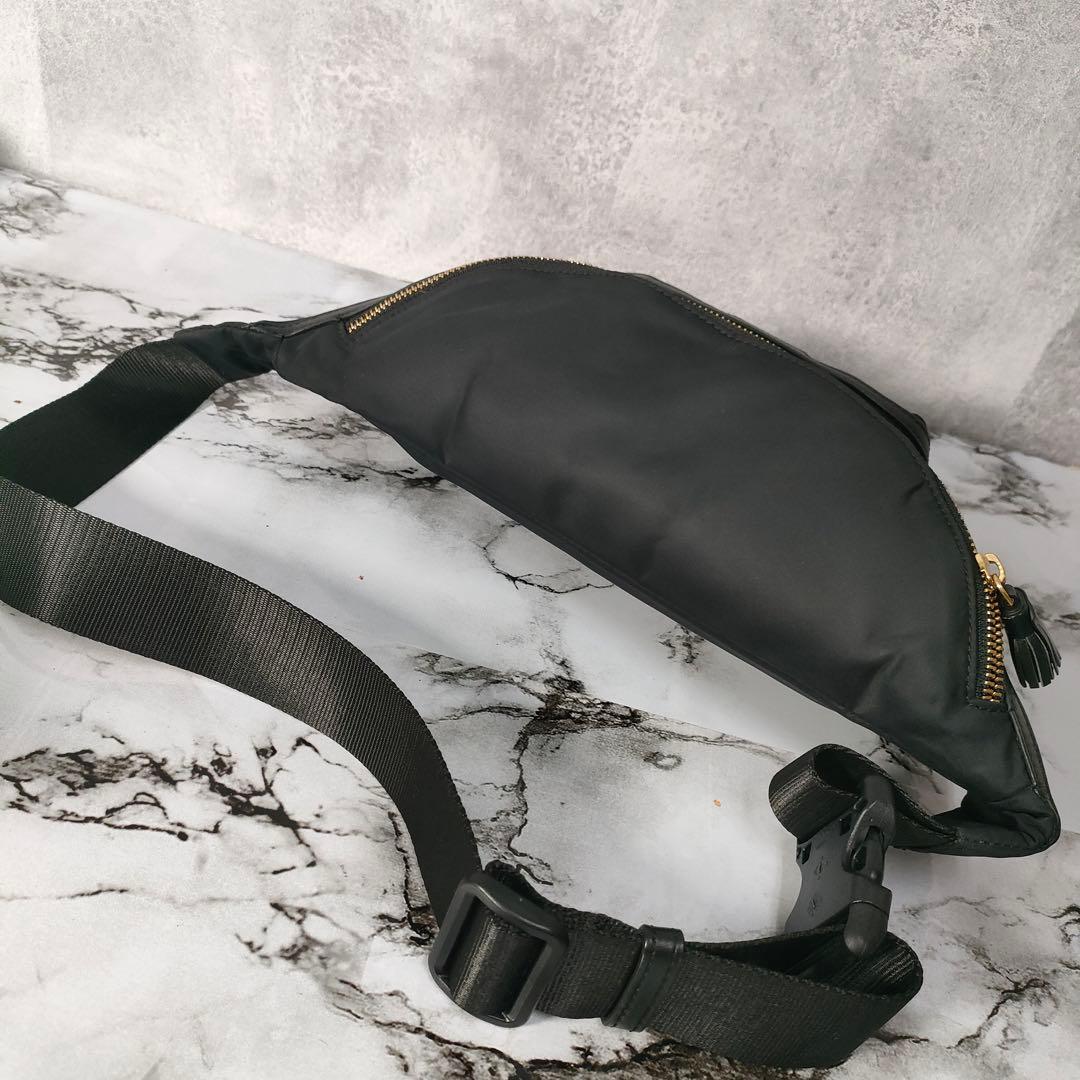 極美品 アニヤハインドマーチ ボディバッグ ウエストバッグ ナイロン