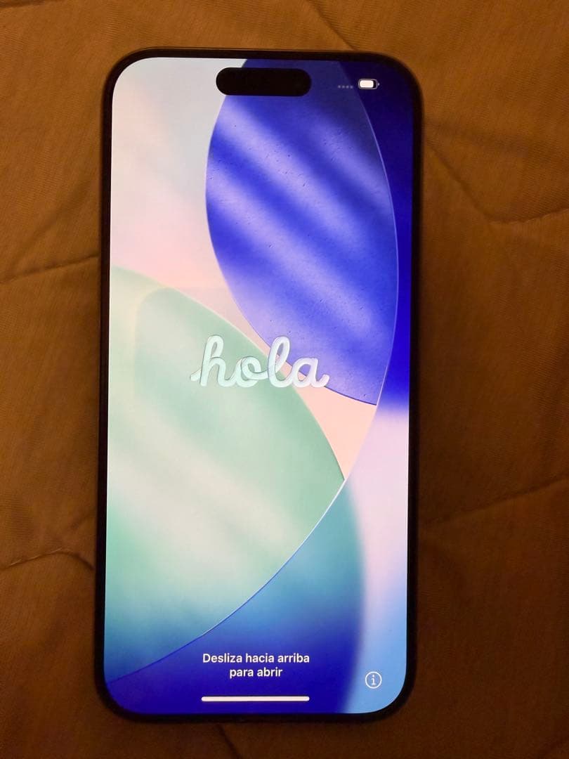 美品】iPhone 15 Pro 256GB バッテリー最大容量98%の通販はau PAY