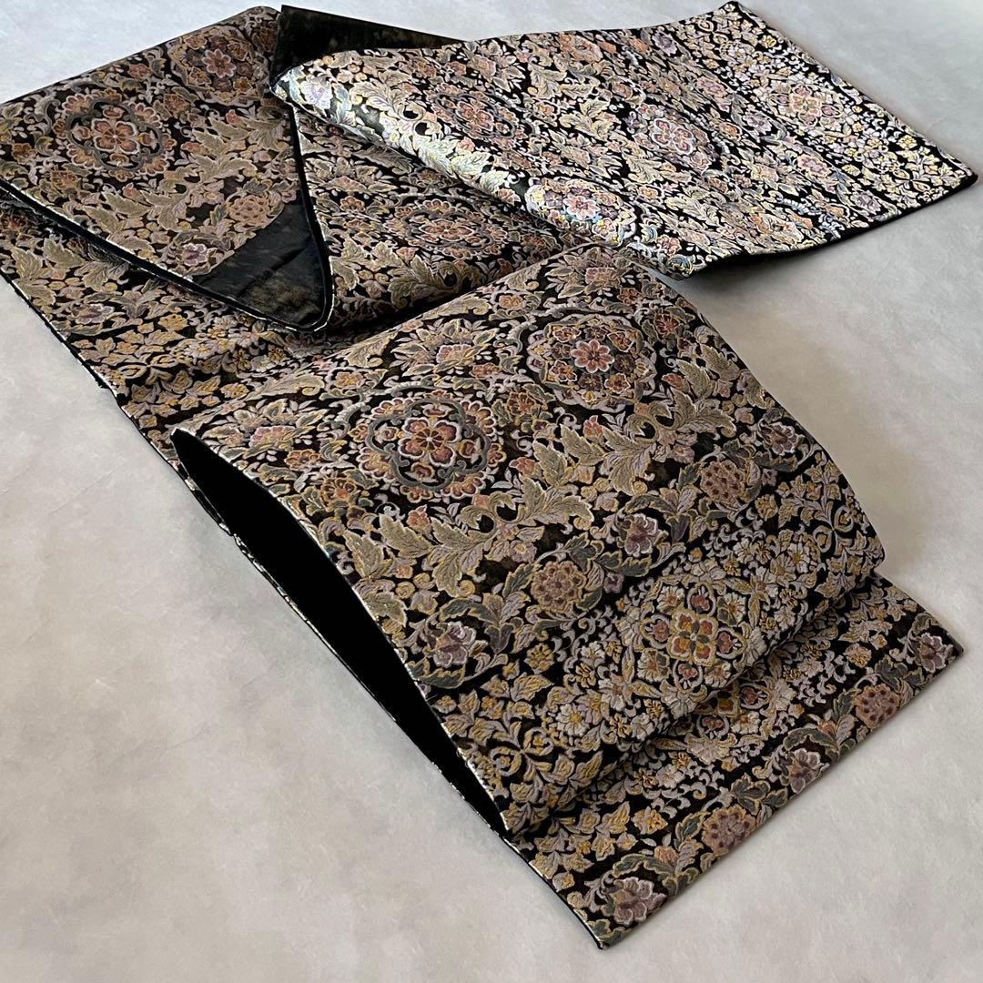 六通柄袋帯 宝相華文様 瑞花文 花唐草 金糸 黒色 通好み逸品 粋 大人の