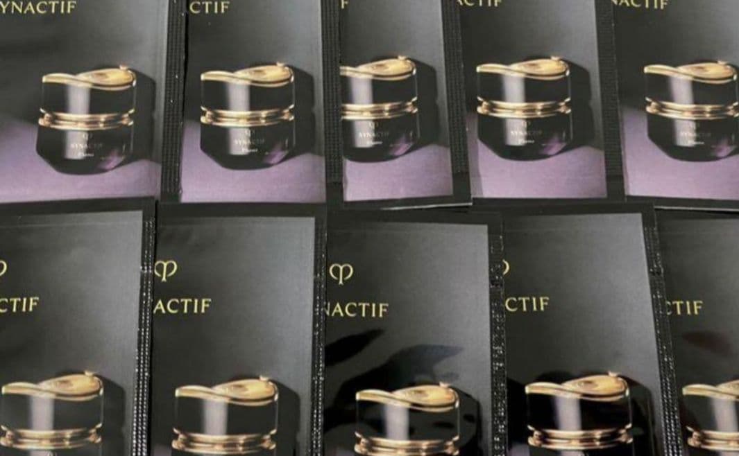 クレドポーボーテ シナクティフ クレームn サンプル - メルカリ