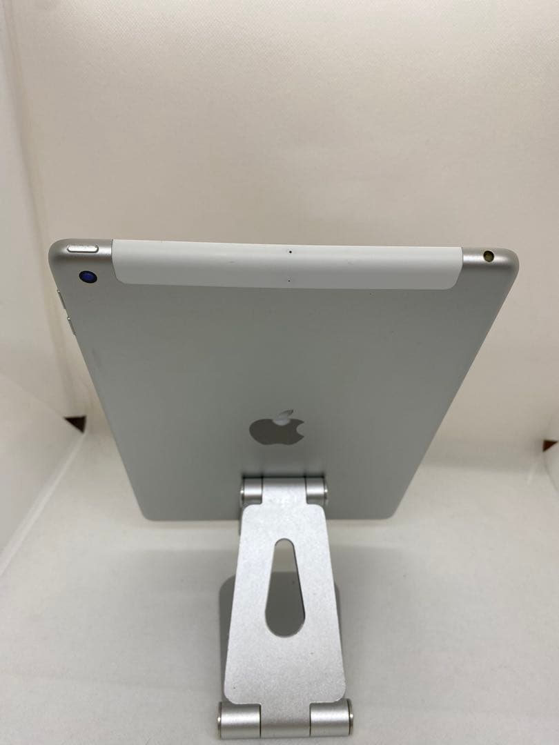 ジャンク品iPad 第6世代 32GB SIMフリー 06223 - メルカリ