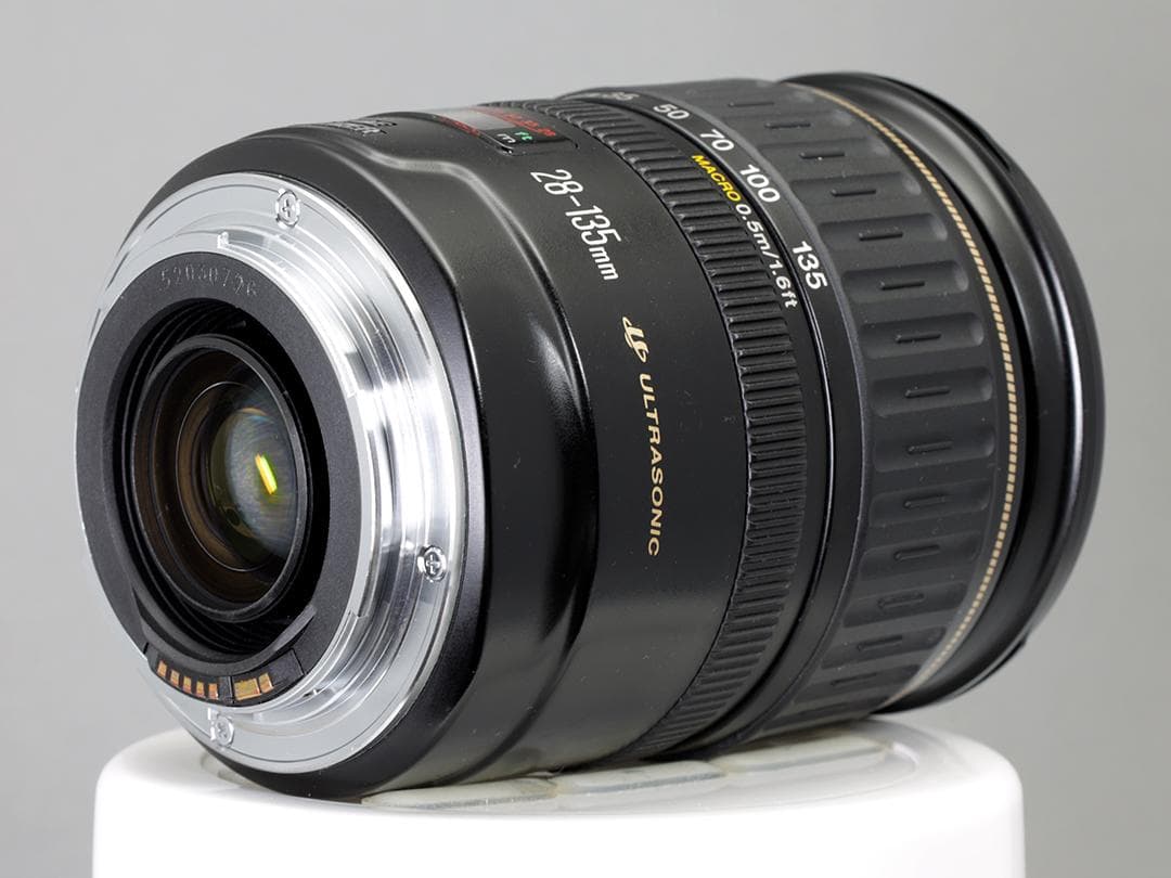 Canon EF 28-135mm f/3.5-5.6 IS USM 中古美品