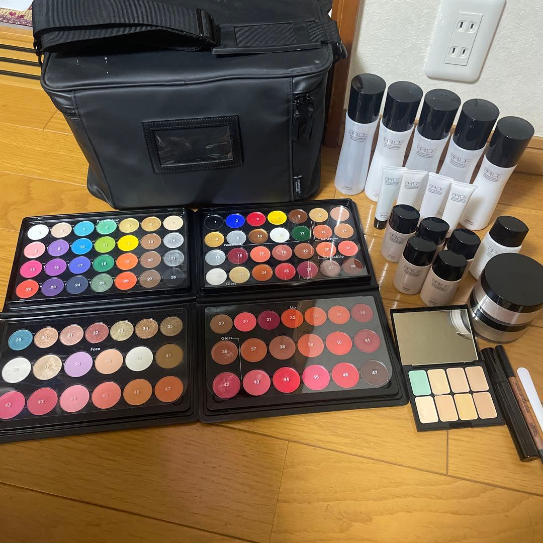 プロ用メイク道具一式メイク検定 美容学生教材 ブリディエ - メルカリ