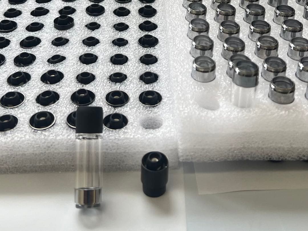 1.0ml 100本　黒　フルガラス アトマイザー