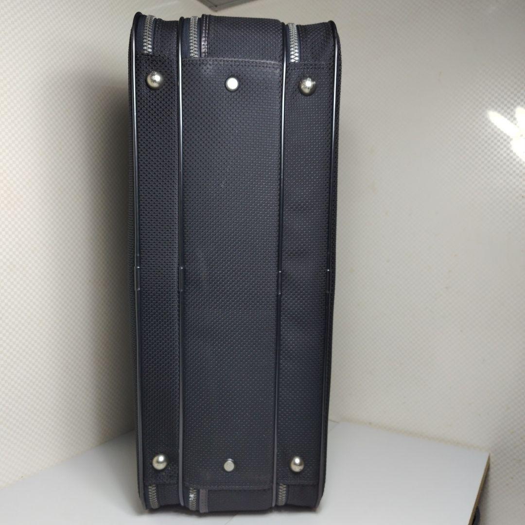 未使用近マルエム大型ビジネスカバン 高級出張カバン キー付き A3収納 黒色