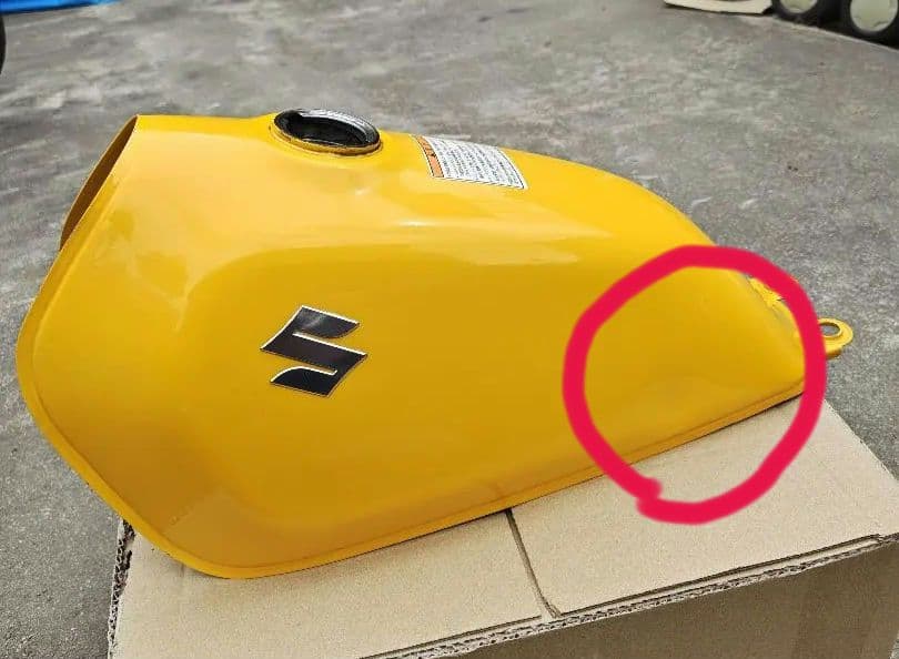 グラストラッカー ガソリンタンク