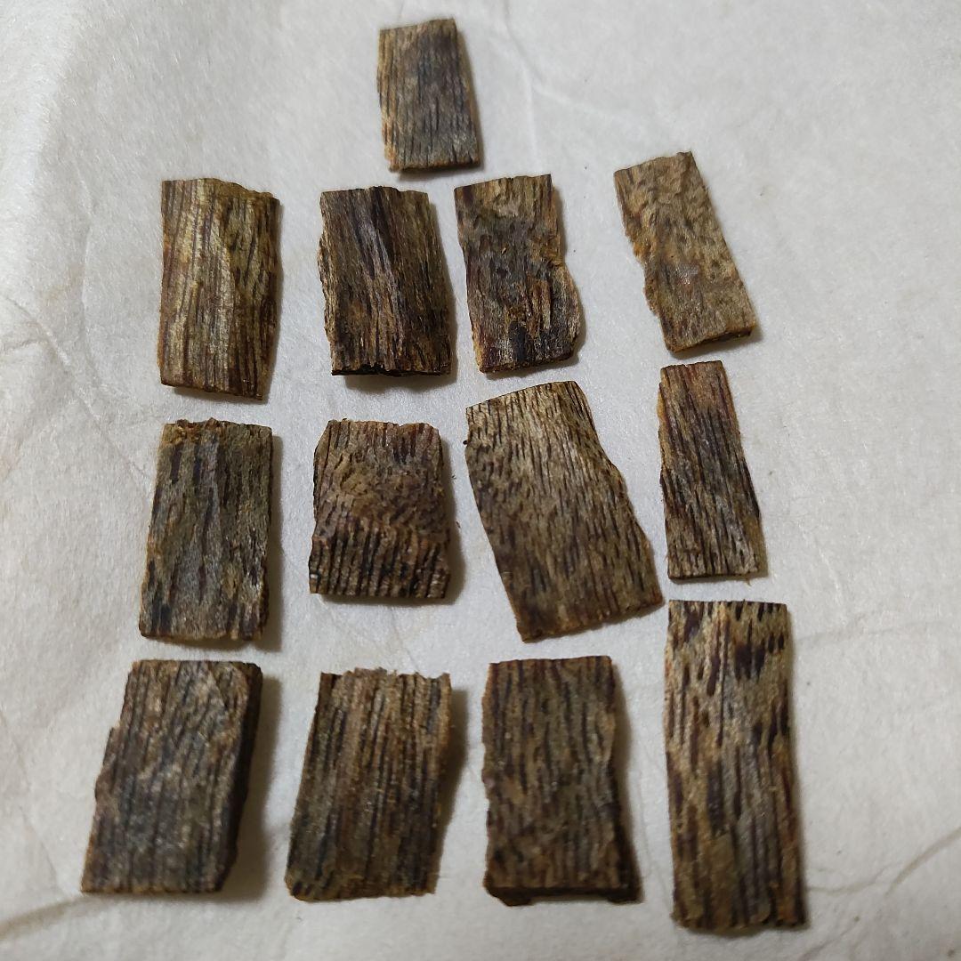 値下げ！★緑油伽羅 割 2.02g ＊聞香用/お香/香道具/香道 香木/沈香/割