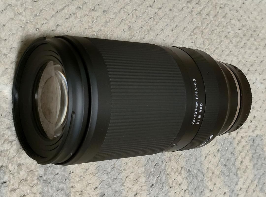 タムロン 70-300mm F4.5-6.3 Di Ⅲ RXD SONY用