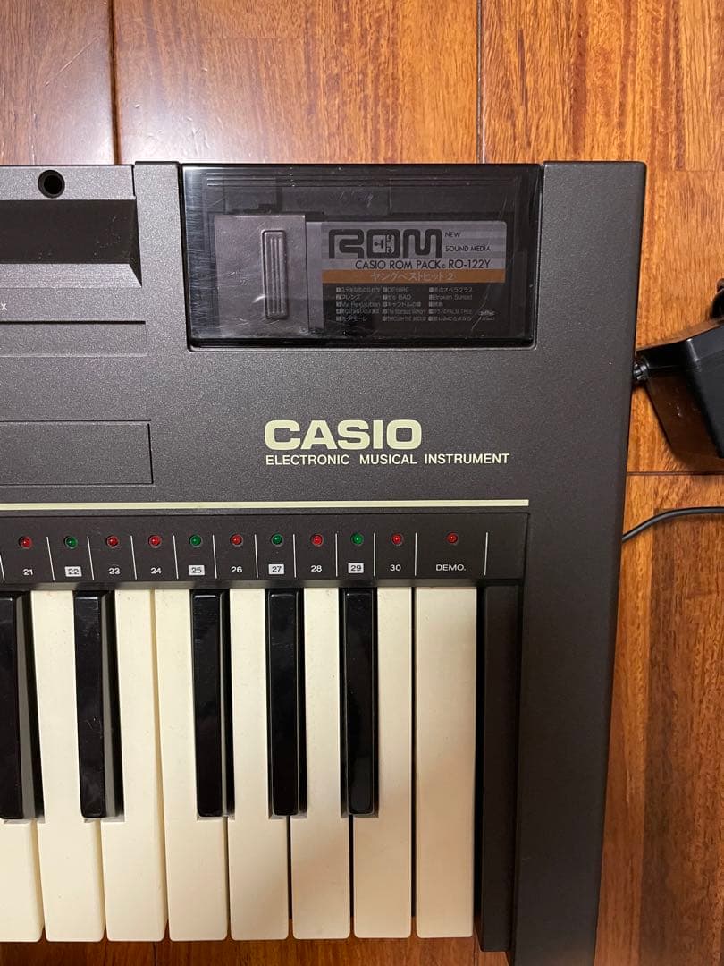 CASIO カシオ 電子ピアノ 電子キーボード CT-805 - メルカリ