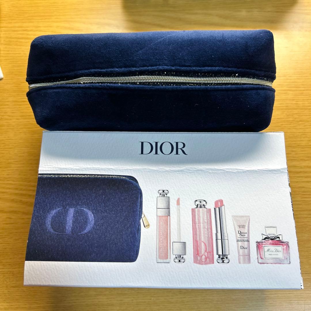 値下げ交渉お待ちしてます！コメント歓迎 様専用ディオール ホリデー