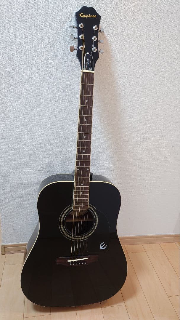 ☆華やかな場面の演出で盛り立てるオブジェへの創造♪【彫刻装飾ギター】