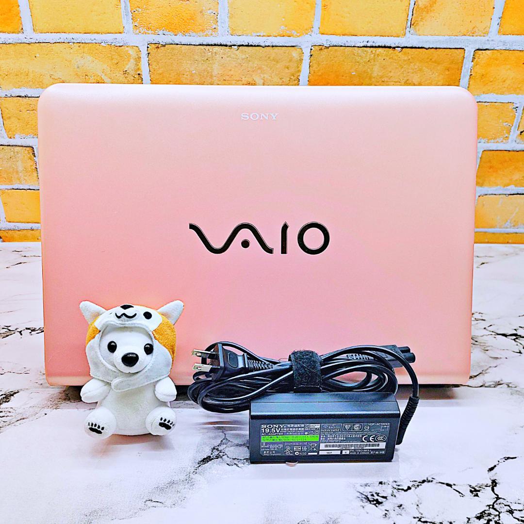 レアなミルキーピンク❤️爆速SSD✨面倒な初期設定済み☘️カメラ付