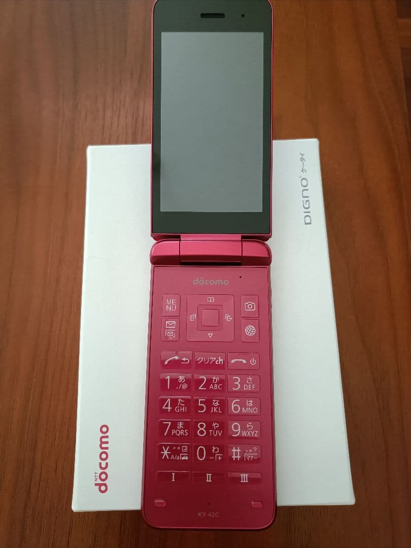 docomo 京セラ DIGNOケータイ ky-42c/レッド 充電器セット - メルカリ