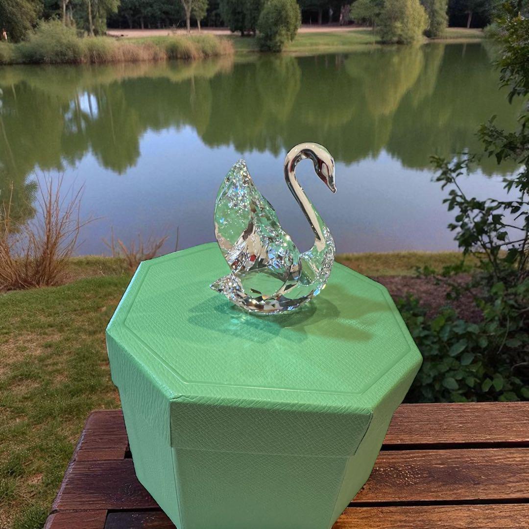 [美品]スワロフスキー SWAROVSKI クリスタル 白鳥 八角形ボックス付き 楽天市場】スワロフスキー スワン 白鳥 ラージサイズ 5004723