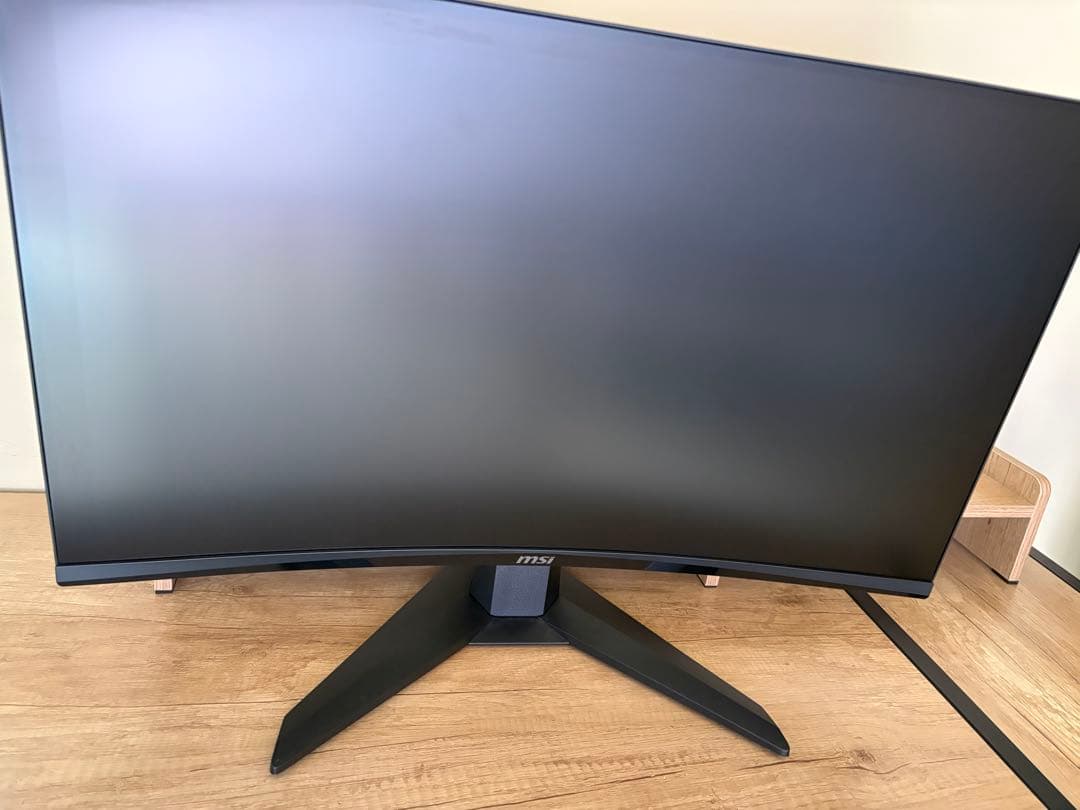 MSI 湾曲型ディスプレイ 27.5インチ ASCII.jp：27インチ湾曲ゲーミングディスプレー、MSI「G272CQP」がまた