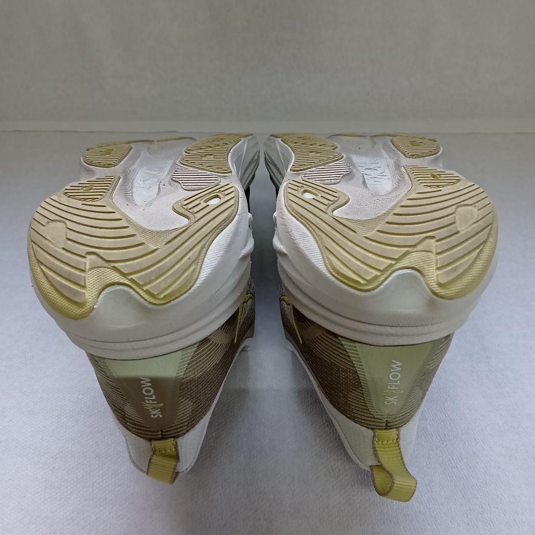 スカイフロー　HOKA　27.5cm　D幅　メンズ　ランニングシューズ